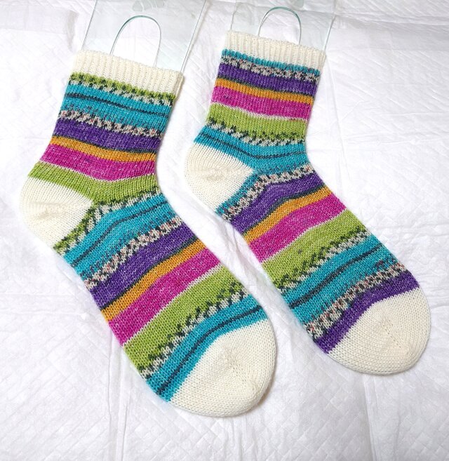 手編み靴下 opal KFS988 四季の輝き