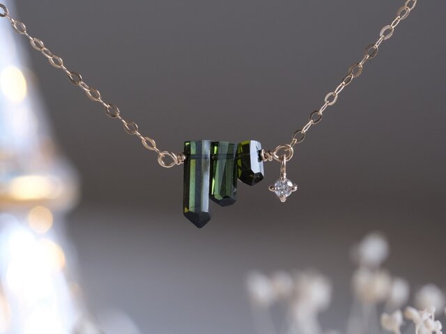 Diamond × Green Tourmaline necklace:ダイヤモンド×トルマリン K10YG/14kgfの画像1枚目