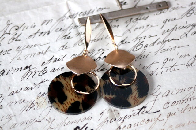 【一点物】半月レオパード柄×ストーン＆パール ピアス/イヤリング レオパードダイヤピアス・イヤリング【ブラック】ヒョウ柄ピアス