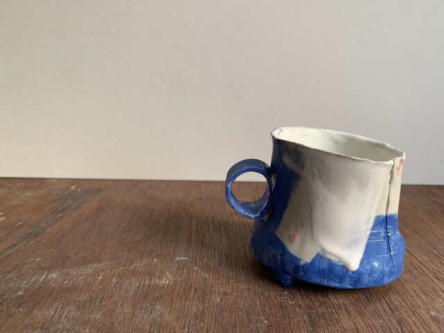 青い丘と太陽の足付きデミタスカップ コーヒーカップ | iichi 日々の