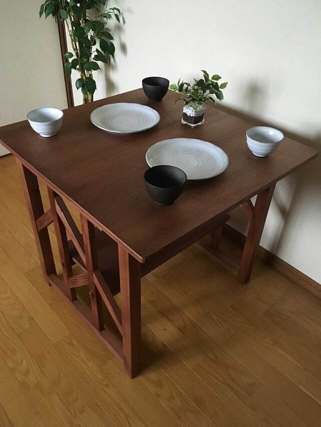 Region 06 dining table for 2 people 木製ダイニングテーブル 2人用