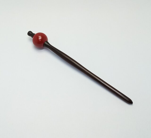 漆玉かんざし 朱 | iichi 日々の暮らしを心地よくするハンドメイドや
