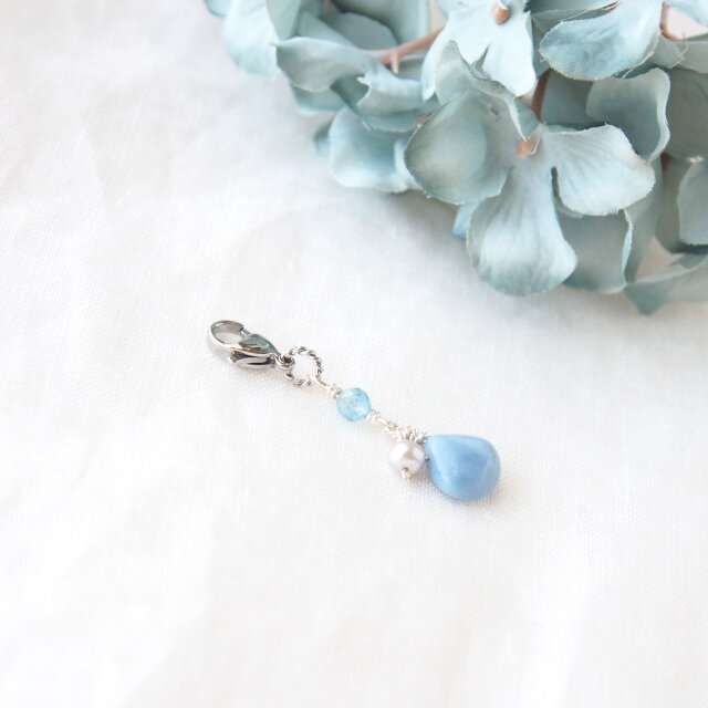 Bleu Faience Zipper Charm