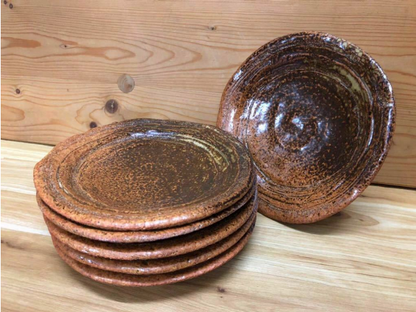 新品】有田焼製 伊羅保釉陶板大皿6枚組 1枚のサイズ/約17cm×高さ/約2.5 