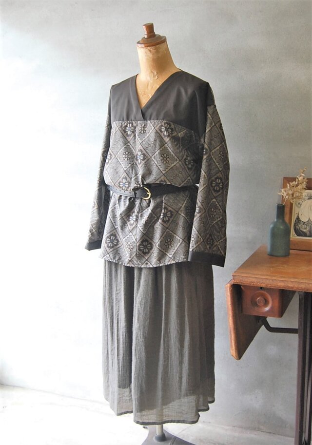 展示品 大島紬 龍郷柄のチュニック 着物リメイク | iichi 日々の暮らし 