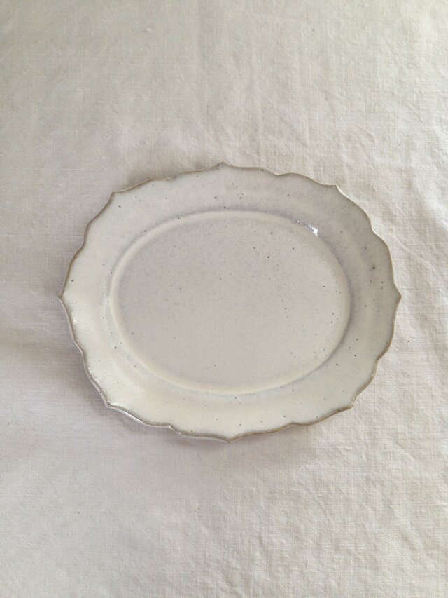 稜花リムオーバルプレート(アンティークホワイト)