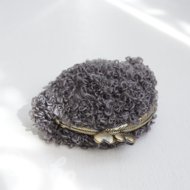 ばあば作♪ふわふわループヤーンのがま口（loop・C1499）