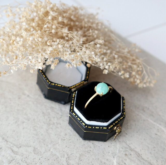 18KGP】大粒エメラルドの一粒リング(ミルキーグリーンカラー)＊5月