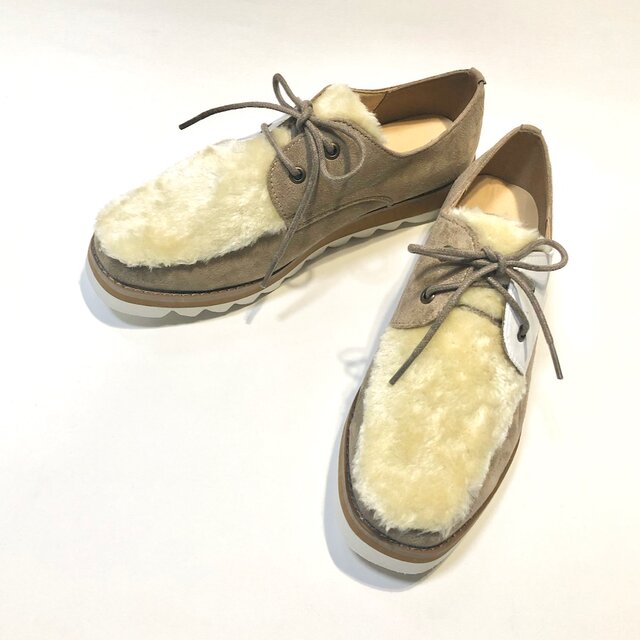 超軽量♪ファーバイカラーシューズ(オーク×マットホワイト)22.5cm〜23.5cm/24.5cmの画像1枚目