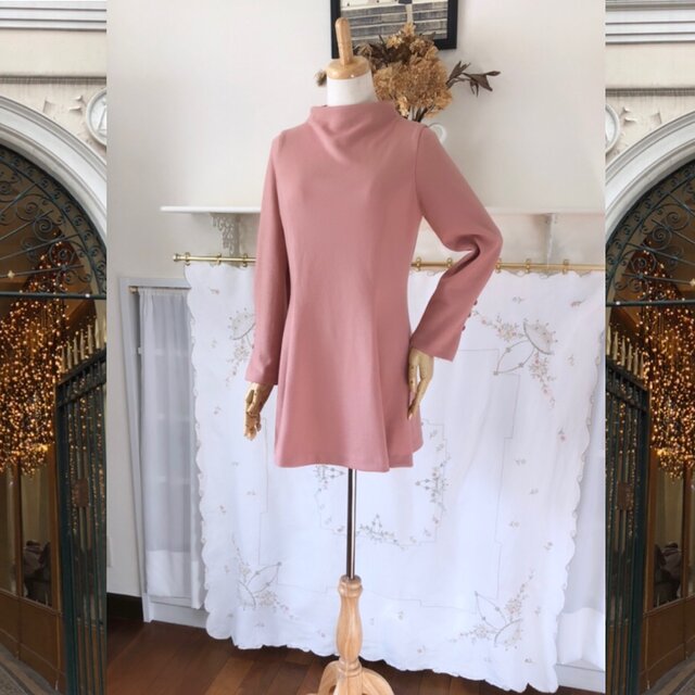 ウールニットのフレアチュニック『大人ピンク・ハイネックの温かチュニック』