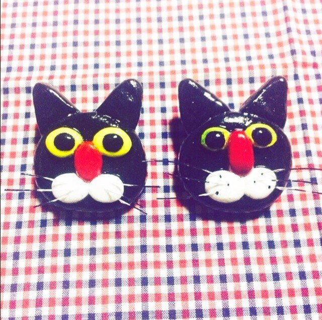 黒猫のブローチの画像1枚目