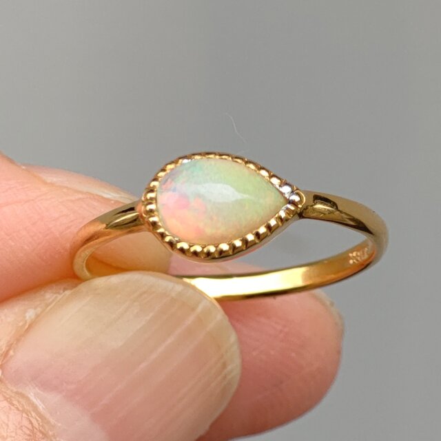 オパール　オーロラの様に輝くしずく　0.58ct　シルバーSV925リング