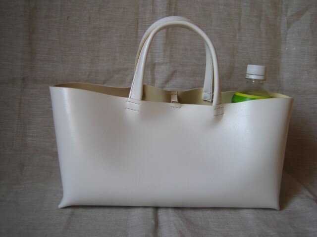 【W様オーダー品】横長トートバッグ(白色・M)の画像1枚目