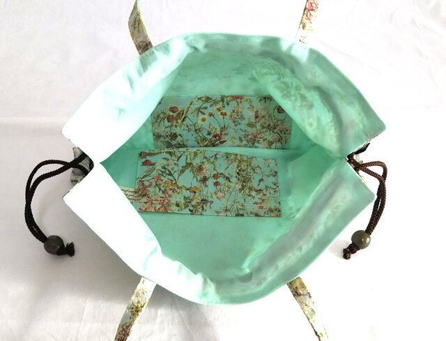 flower さま　専用ページ　リバティ　巾着　ハンドメイド 花柄生地で作ろう🧵リバティで作る巾着袋/Liberty/花柄/絞った