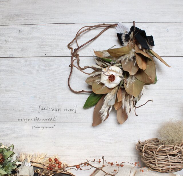 タイサンボク　リース　ドライフラワー　パンパスグラス　つる　秋 タイサンボク リース ドライフラワー パンパスグラス つる 秋 ドライ