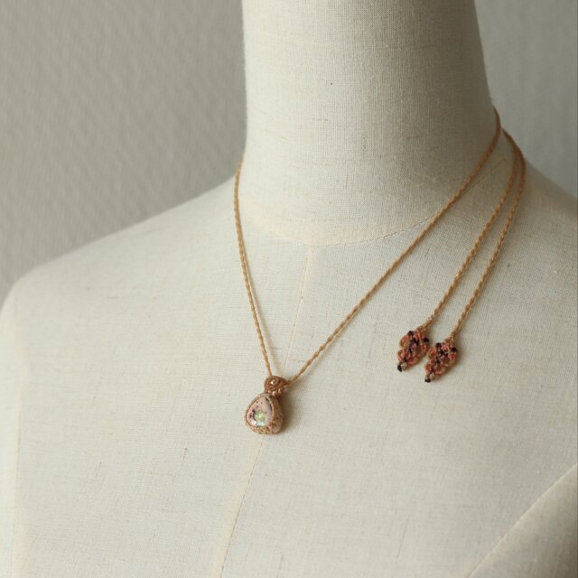 きら　オパールのマクラメネックレス bd57895ae865c8a02a1ef2f8b77810