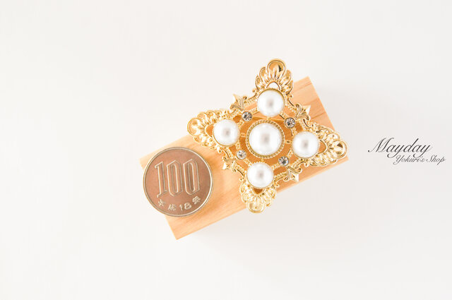 アンティーク風♡ クラシックな勲章のブローチ 』 | iichi 日々の