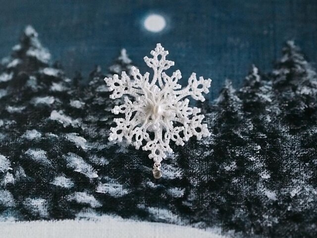 雪の結晶のピンブローチの画像1枚目