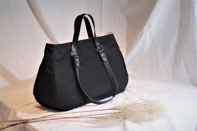 カラーオーダー可能 ころんバッグ LL パラフィン帆布 表地黒 裏地生成