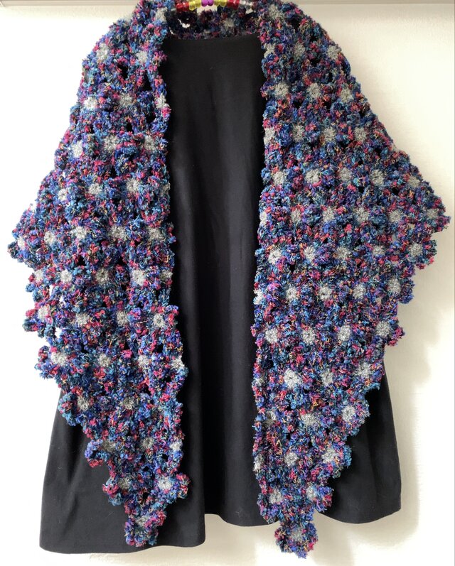 *マーガレットモチーフの三角ストール* パープルMIX