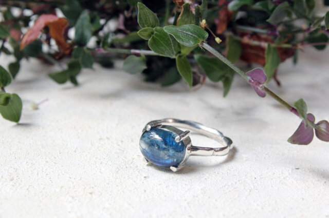 カイヤナイトのリング silver | iichi 日々の暮らしを心地よくする