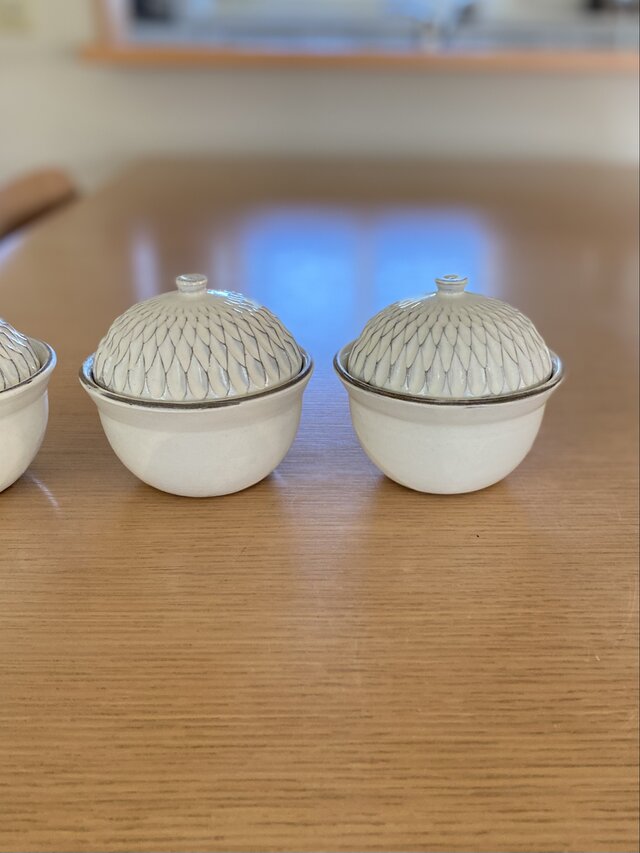 粉引ホリホリわんの画像1枚目