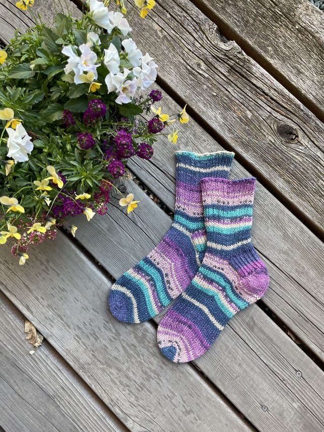 No.635 手編み靴下