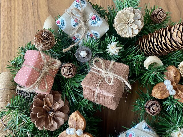 手作りboxとコルクのリース | iichi 日々の暮らしを心地よくする