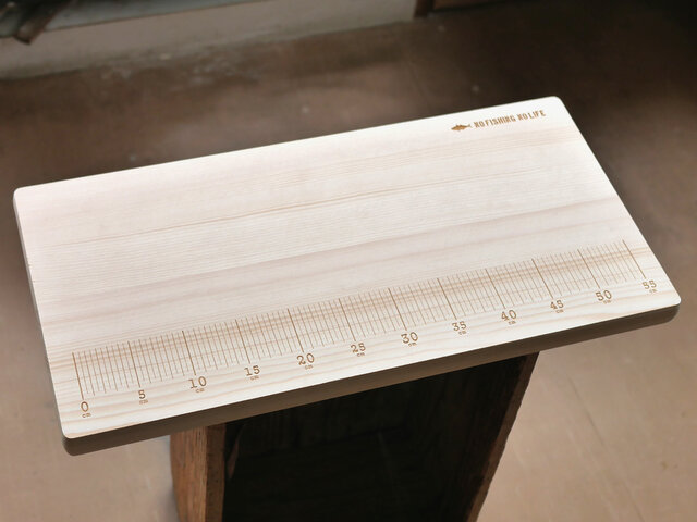 釣り好きに捧げる、まな板 60cm | iichi 日々の暮らしを心地よくする