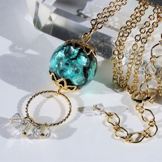 とんぼ玉 ネックレス ほたる玉 スワロフスキー 琉球 ホタルガラス 沖縄 エメラルドグリーン