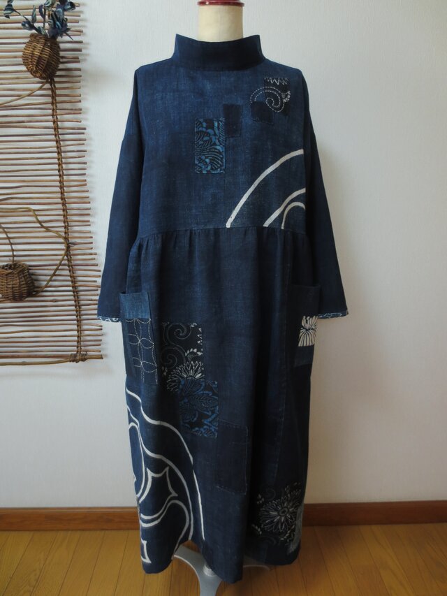 筒描き　古布　牡丹刺し子　絣　型染め　パッチワーク藍染木綿前開きワンピースパフ袖