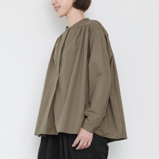 Carl shirts / khaki