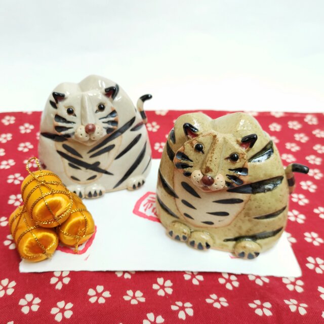 寅『白い守り』　干支の置物　陶器