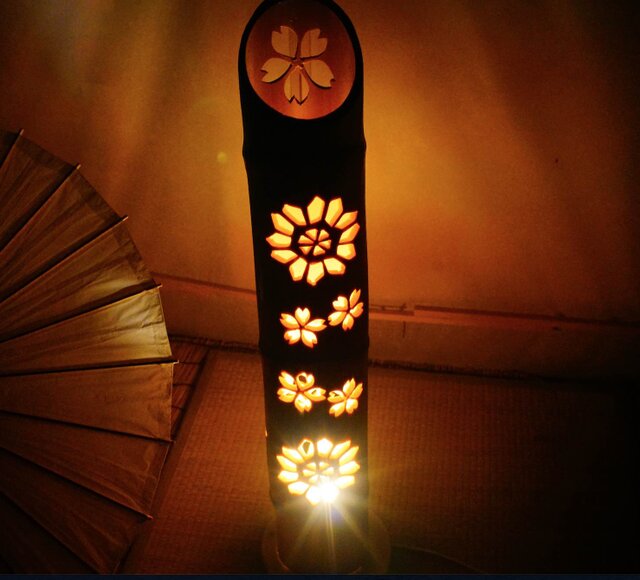 極太竹灯籠 両面彫り 竹灯り 竹ランプ 炎のゆらめき〜〜桜木〜