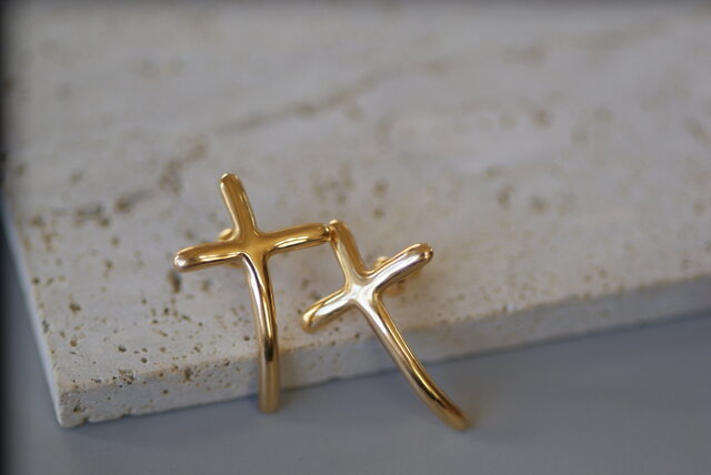 【charm】18kgp melty cross pierceの画像1枚目