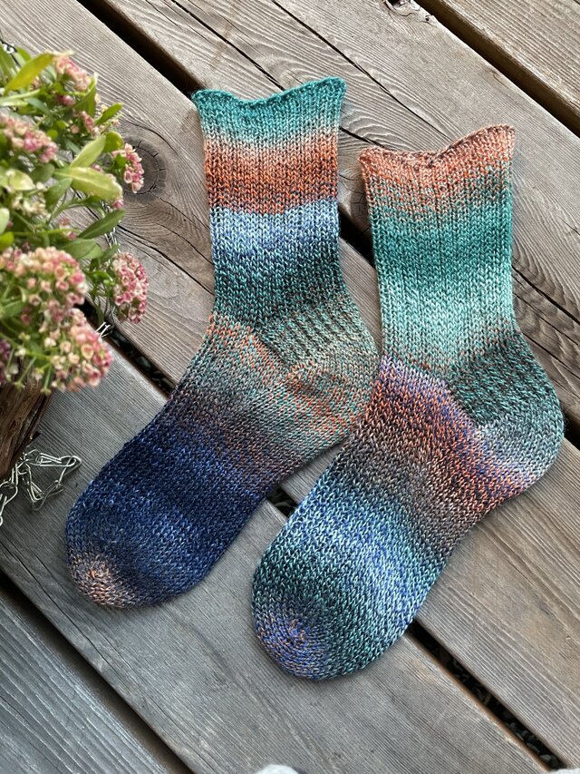 No.668 手編み靴下　