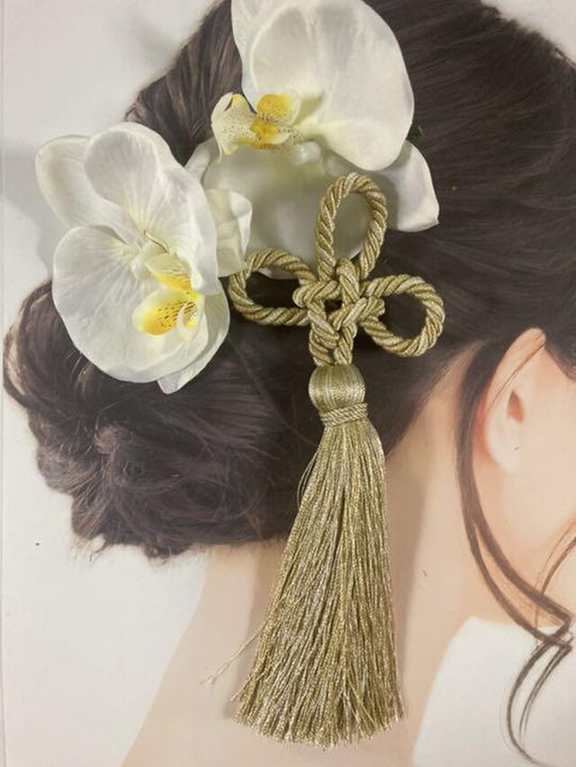 白胡蝶蘭 タッセル髪飾り 謝恩会ヘア Iichi ハンドメイド クラフト作品 手仕事品の通販