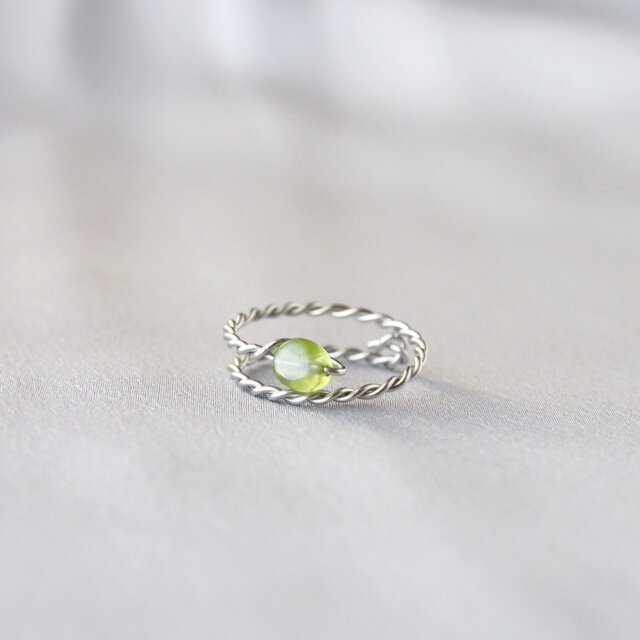 Twist Ring（ペリドット）-green tumble-