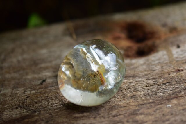 ライモナイト入り☆貫入水晶 クォーツインクォーツ 53 | iichi 日々の