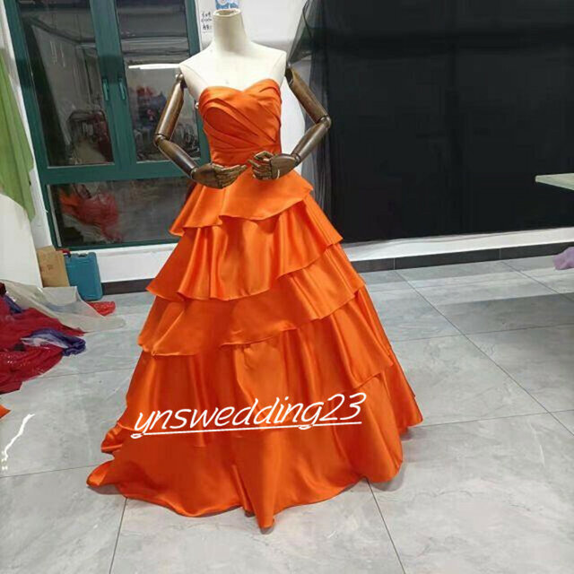 高品質！ カラードレス オレンジ 光沢サテン ベアトップ 舞台ドレス 2