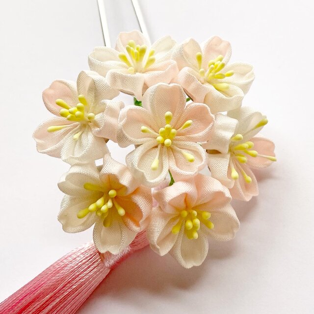 つまみ細工 小花のかんざし～桜～ 髪飾り 成人式 和装 結婚式 卒業式