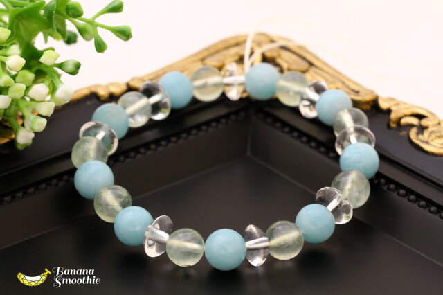 希望を持ちストレスを軽減してくれる アマゾナイト プレナイト 水晶 の