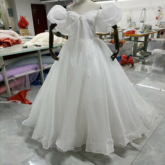 オフショル ウエディングドレス 上質オーガンジー プリンセスライン パフスリーブ 挙式 憧れのドレス | iichi ハンドメイド・クラフト