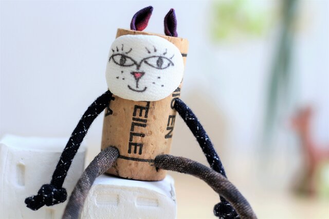 古布のコルク人形 ねこちゃんシリーズ H | iichi 日々の暮らしを
