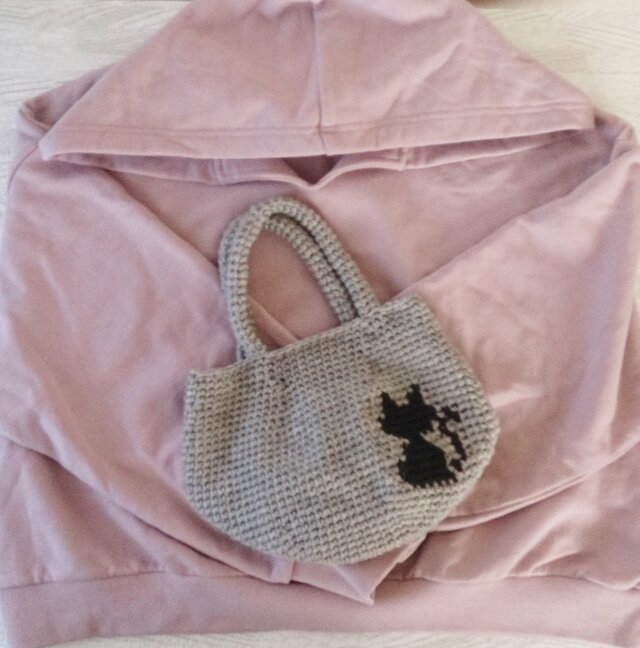 猫バック(黒猫丸底：グレー） ニットバッグ 編み物 麻ひもバッグ