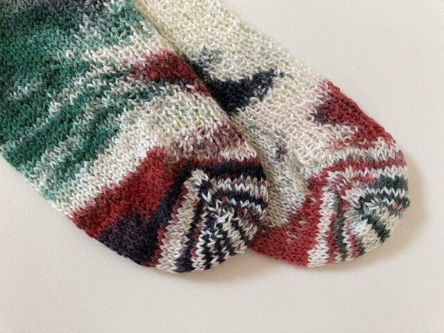 手編み靴下【ショッペル手染めヴンダークレックス 2322】 | iichi 日々