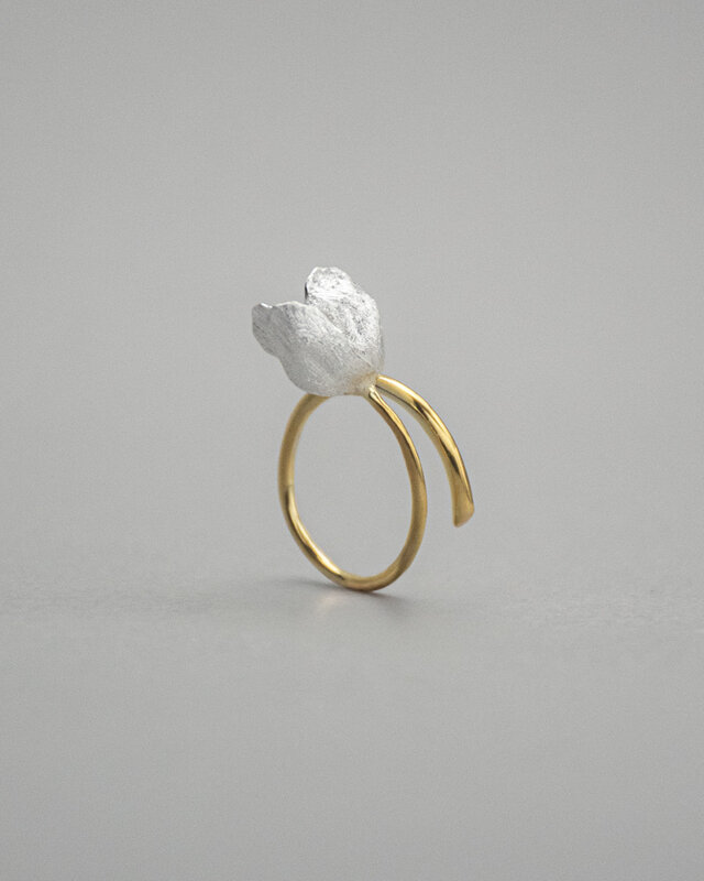 綻ぶチューリップ リングⅡ.