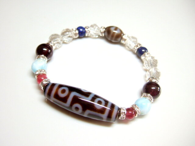 虎牙天珠　馬蹄痕　ハンドメイド品／送料込　匿名発送／チベット　天珠　お守り b7680d32011e85361be7f96c467e3b