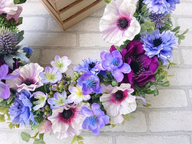 147.アネモネ＆ラナンキュラス　パープル　フラワーリース 147.アネモネ＆ラナンキュラス パープル フラワーリース - メルカリ