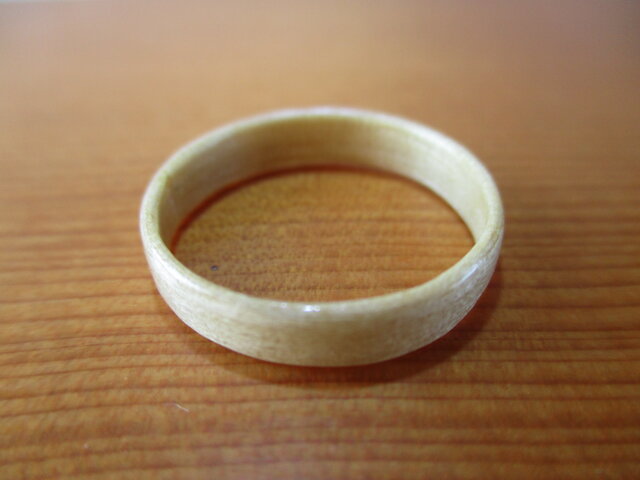 ハンドメイド 半月形 木製リング ハンドメイド 半月形 木製リング